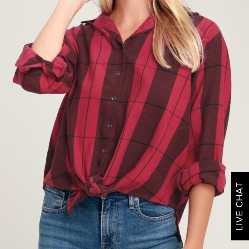 ⭐️SALE⭐️ NWT Red Plaid High-Low Long Sleeve Top